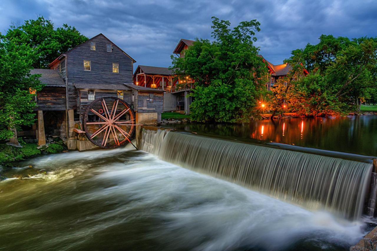 גטלינבורג Four Bears Den, Hot Tub, 1089 Of Free Attraction Tickets For Each Paid Day, Dollywood And More מראה חיצוני תמונה